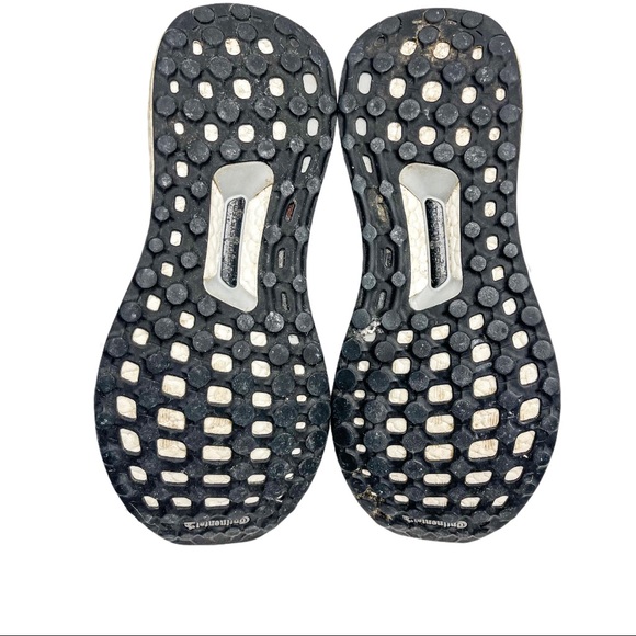 Adidas Ultra Boost Woman’s Size 7 US No Insoles - Picture 15 of 15